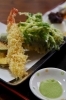 季節の地場産野菜の天ぷらは抹茶塩で召し上がって下さい！「長床そば 風月庵」
