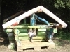 カラフルな丸太小屋