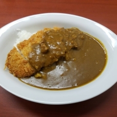 【六ツ門町】懐かしの味「印度カレー」が復活！