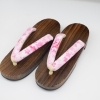 メルカリShops 1 / 3 女性下駄単品「さくら　ピンク」フリーサイズ（Lサイズ）