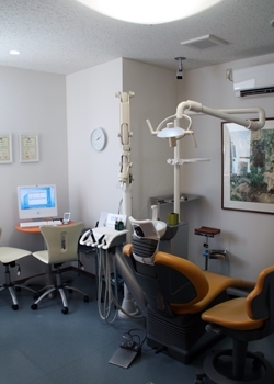 メンテナンスとホワイトニングを行う診察室3は完全個室です。「さいとう歯科医院」