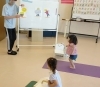 「2才〜　英語クラスまだ幼稚園前の幼児　付き添いなしでぐんぐん伸びる」