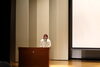 ❺風月㈱社長：二神氏による審査結果の発表「すごいぞ！北星学園女子・・・中学生が新商品開発」