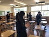 「久しぶりの登校日　学校に笑顔が 」