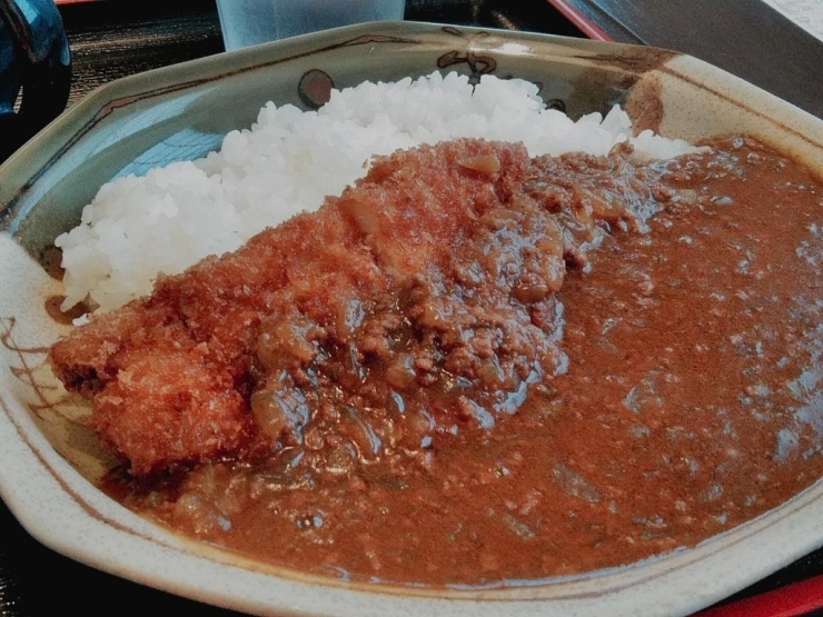 キーマカレーとカツの相性が抜群！！