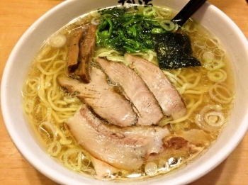 奥深い味わい<br>塩ラーメン