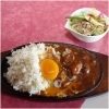 『吾輩の鉄板カレー』ご希望の方は目玉焼きへ「Cafe＆bar douze」