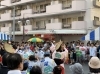 踊りを囲む輪が何重にも。
