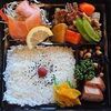 「明日の日替り弁当は「イカ丼」」