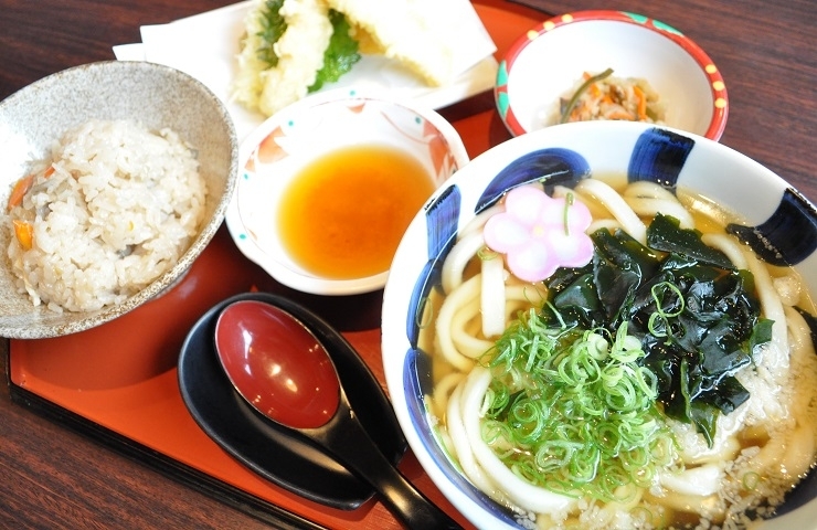 天ぷら付き定食 / 麦笛たまき　米子店