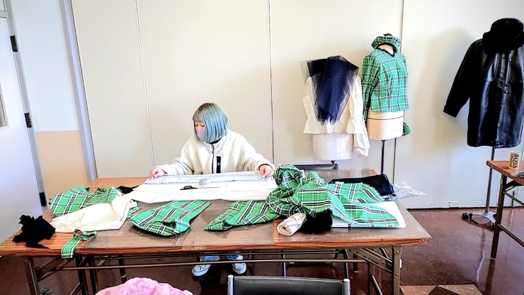 インスタグラム好きにおすすめ 推しと映えの写真を撮ろう インスタグラム好きに人気 かわいい服作り 物作り アニメファッション かっこ可愛い コスプレ お嬢様系など 服飾学校 神戸文化服装学院 最寄り駅 Jr 神戸駅 大倉山駅 駅前学校 神戸文化服装学院の インスタグラム好きにおすすめ 推しと映えの写真を撮ろう インスタグラム好きに人気 かわいい服作り 物作り アニメファッション かっこ可愛い コスプレ お嬢様系など 服飾学校 神戸文化服装学院 最寄り駅 Jr 神戸駅 大倉山駅 駅前学校 神戸文化服装学院の