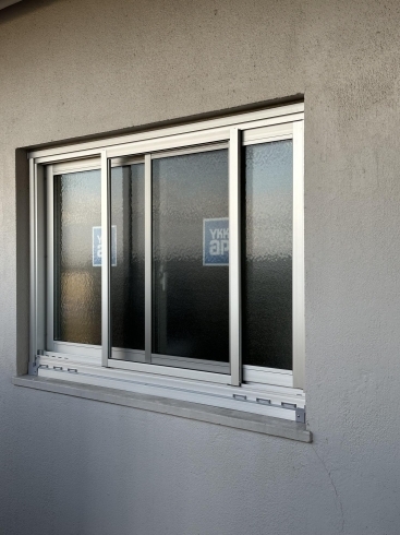 面格子を取り付ける前です。「【名古屋市】築51年の分譲マンション北側窓をカバー工法で窓リフォーム」