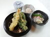 揚げ出し豆腐　海老天、春菊の天ぷら添え「   ○・。＊　週替わりアザレアランチ　＊。・○」
