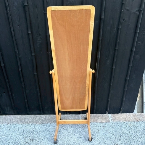 スタンドミラー🪞】 | 株式会社トラストエージェントのニュース スタンドミラー🪞】 | 株式会社トラストエージェントのニュース