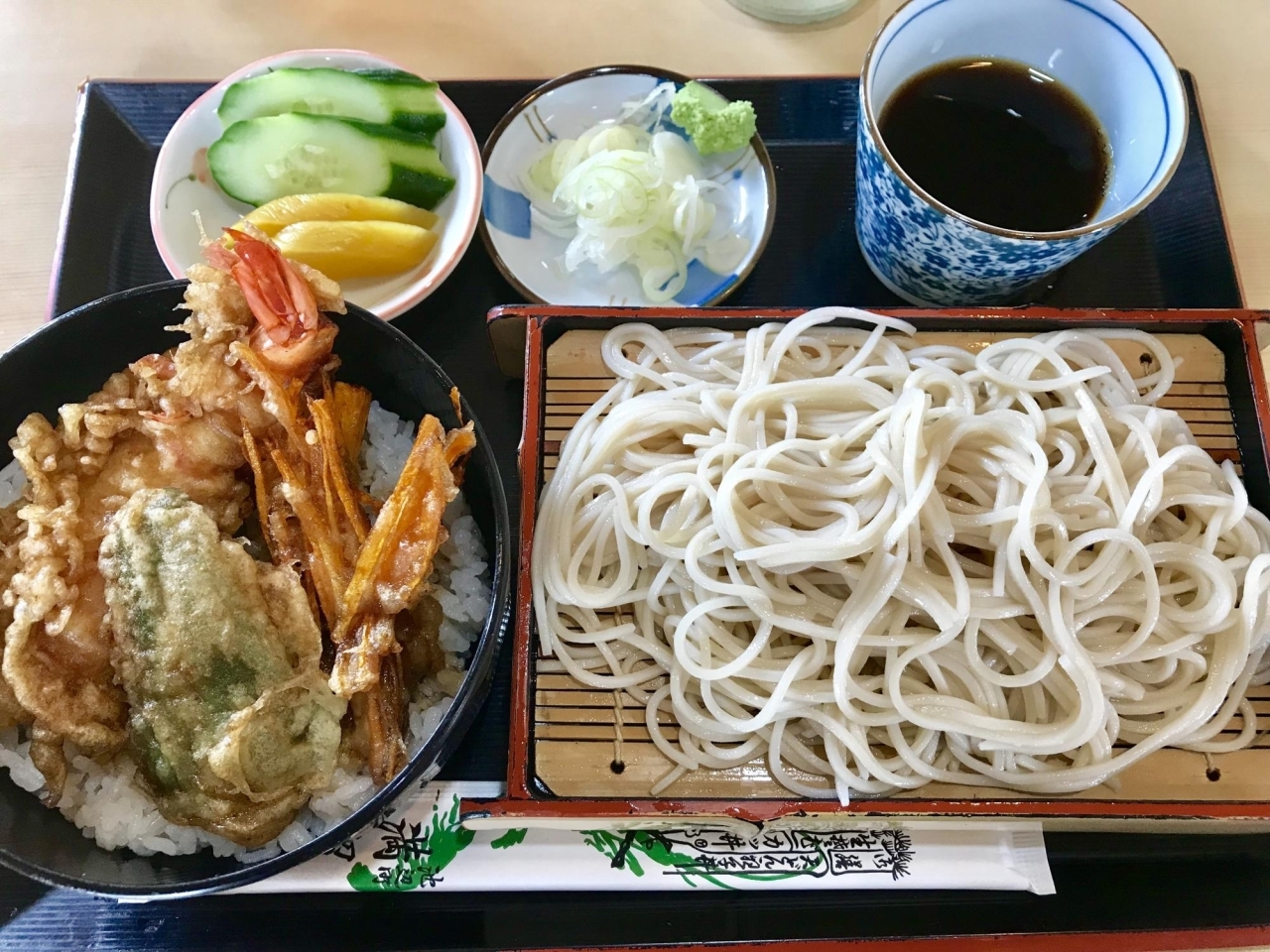 満留賀 ららぽーと横の老舗そば屋さん ご飯ものの定食もあり 都筑区のおすすめランチ特集 まいぷれ 横浜市都筑区