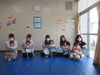 夏の製作を持って集合写真を撮ったよ♪「今日は「こあら組」がありました。」