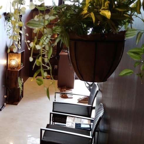 待合室「整体 安い 札幌市 | アジアンリラクゼーション ヴィラ 千歳店」