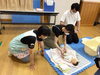 おむつ変えの練習「行方市×Pigeon株式会社×株式会社lullaby共同企画開始！」