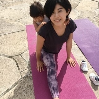 子連れママヨガ 芦屋の一度はやってみたい習い事特集 まいぷれ 芦屋市