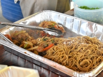 マレーシアの焼きそば「ミーゴレン」。