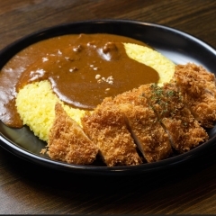 手仕込みチキンカツカレー