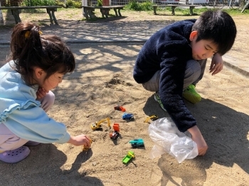 新型コロナウイルスの影響で和歌山市は一斉休校。<br>のびのびと外で遊べるのは子どもにとっても貴重な時間です。<br>（令和2年3月取材）