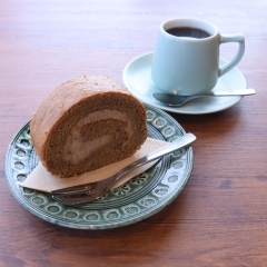 ★カフェモカロールケーキ