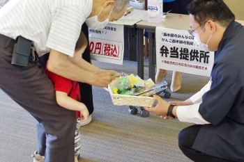 がんこ店長さんも子どもさんとふれあい