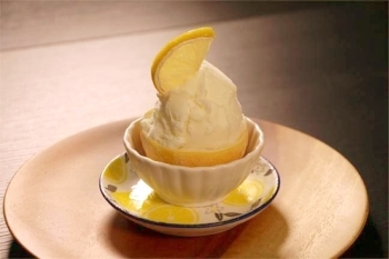 ガットブルの為に作られたフランダース(和歌山市内のお店)のレモンジェラートはここでしか味わえない♪