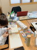 ラミネート作業　/小樽就労　らしくワーク「利用者さんの作業いろいろ　/小樽就労継続支援B型　らしくワーク」