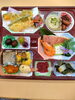 「お弁当　折詰め　つまみ折り　🎵」