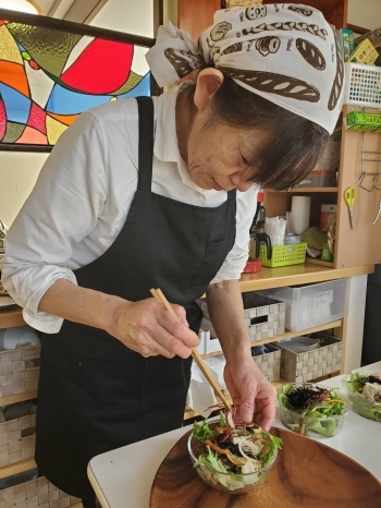 カフェスタッフは主婦のプロであり、栄養士で現役のパン屋さん☆「ワーカーズコープ恵庭～カフェはれる屋～」