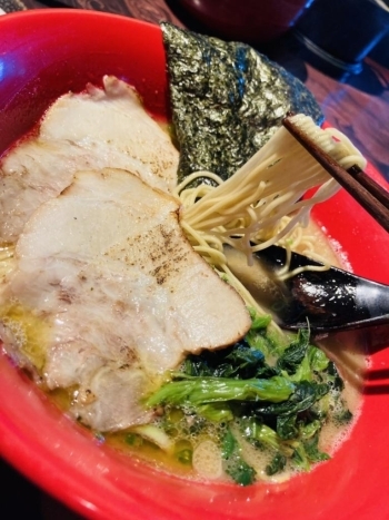 コシのある麺　食べ応え抜群です！