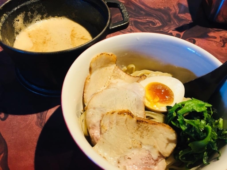 一緒に行った同僚は『宮崎つけ麺』をチョイス！<br>だしのいい香りを楽しむことができますよ☆