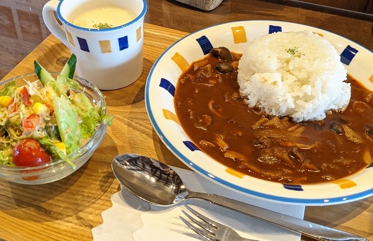 新居浜市 新田町 Cafe Copain カフェコパン さんでハヤシライスを頂きました 新居浜のランチおすすめ店 カフェ 喫茶店から 洋食 和食 中華まで 人気の グルメご飯を紹介 食事選びに大活躍 まいぷれ 新居浜市 新居浜市 新田町 Cafe Copain カフェコパン さんでハヤシライスを頂きました 新居浜のランチおすすめ店 カフェ 喫茶店から 洋食 和食 中華まで 人気の グルメご飯を紹介 食事選びに大活躍 まいぷれ 新居浜市