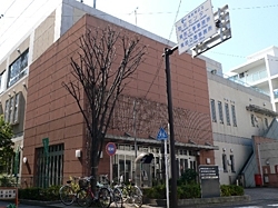 「東部工事事務所」新宿区東側の区道の維持管理を行っています。