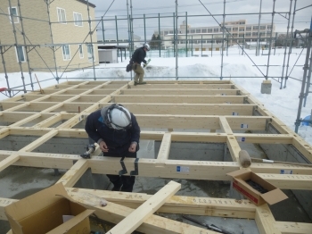 現場と営業担当者は密に連絡を取っております「生杉建設」