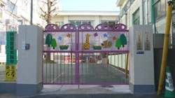 「戸塚第一幼稚園」毎月遠足を行い、子どもたちの豊かな体験を大切にする幼稚園