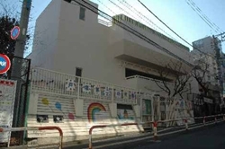 「戸塚第二幼稚園」地域との緊密な連携を図り、降園後の預かり保育も試行中