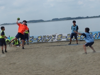 2019年開催されたビーチハンドボールの写真です。