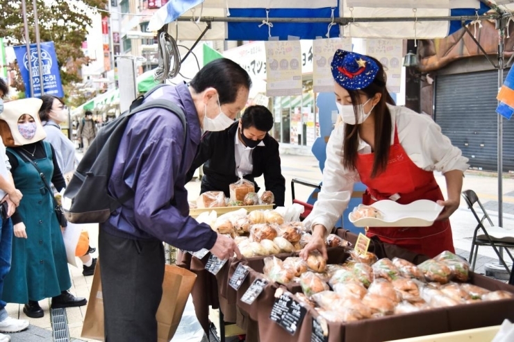 パンまつりに出かけてみませんか??