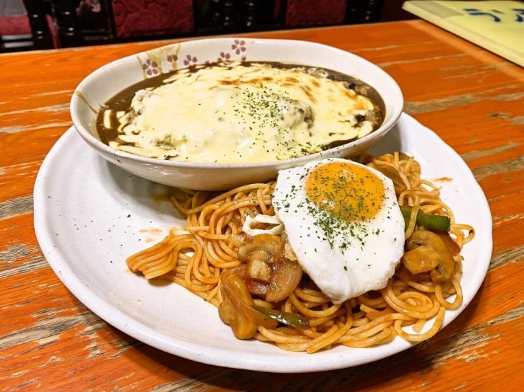 カレーショップもか】昭和レトロな店内でゆったりと！喫茶店でランチ