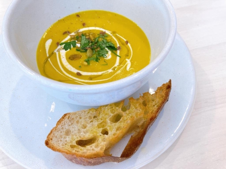 季節のビーガンスープ　今回は秋の味覚かぼちゃをつかったスープでした