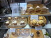 ショーケースにその日のお菓子を並べてます「南魚沼市　accos coffee 6/30（火）のお菓子ラインナップ🍰☕️」