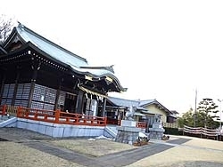 現在の社殿は昭和48年に再建。<br>禰宜舞は社殿で行われる<br>