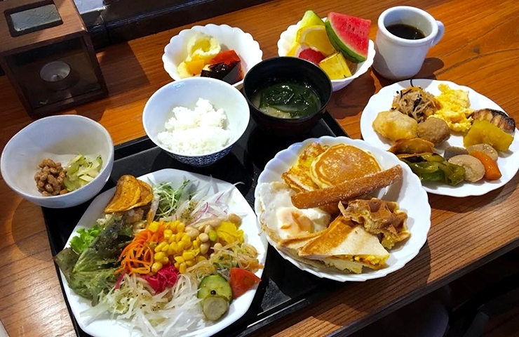うしろのしょうめんだーれ メニュー充実の朝食バイキング 西条のモーニングおすすめ店 まいぷれ 西条市 うしろのしょうめんだーれ メニュー充実の朝食バイキング 西条のモーニングおすすめ店 まいぷれ 西条市