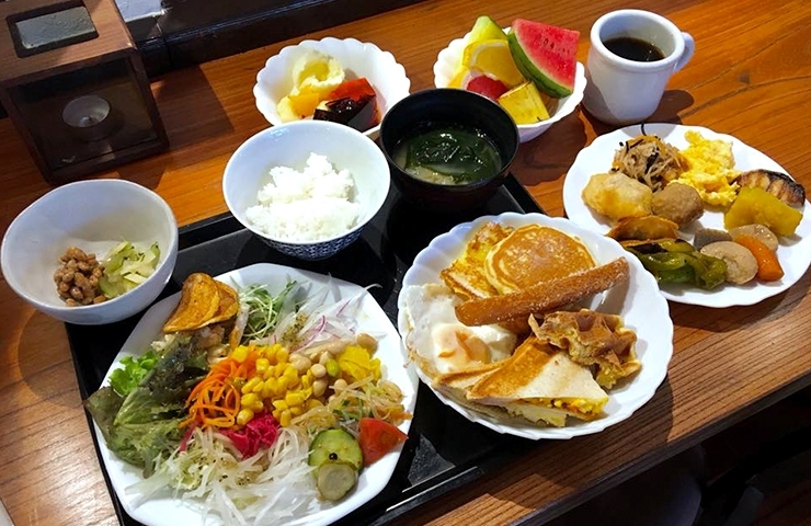 うしろのしょうめんだーれ メニュー充実の朝食バイキング 西条のモーニングおすすめ店 まいぷれ 西条市