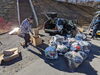 こんなにも荷物が出てきました「岡山市で放置車両撤去のご依頼/車内の遺品整理」