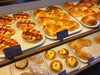 「安くて美味い、ロリアンのパン！年末は30日まで、年始は9日から営業開始です。」