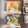 ばらずしと助六「【日曜のイチオシ】昔ながらの味「酢鶏」vs「黒酢酢豚」！ご飯が進むお惣菜が勢揃いです♪」